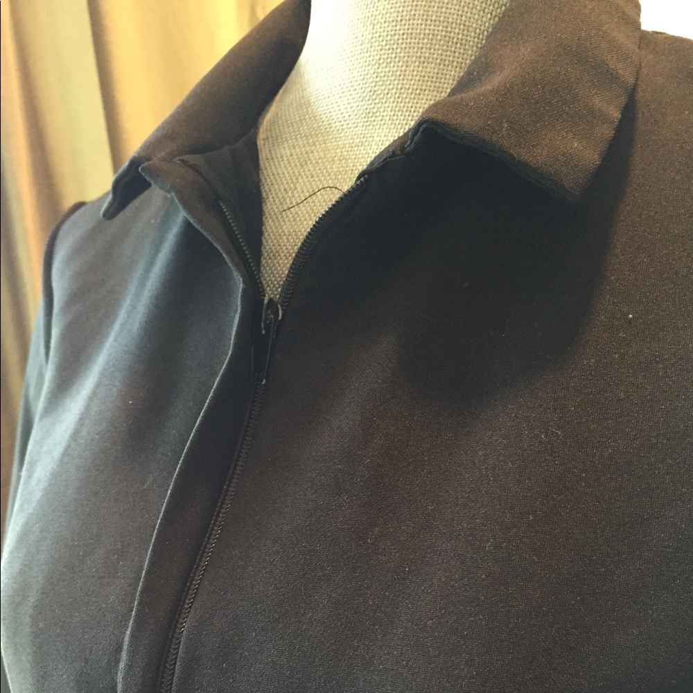 Blazer - Picture 3 of 3